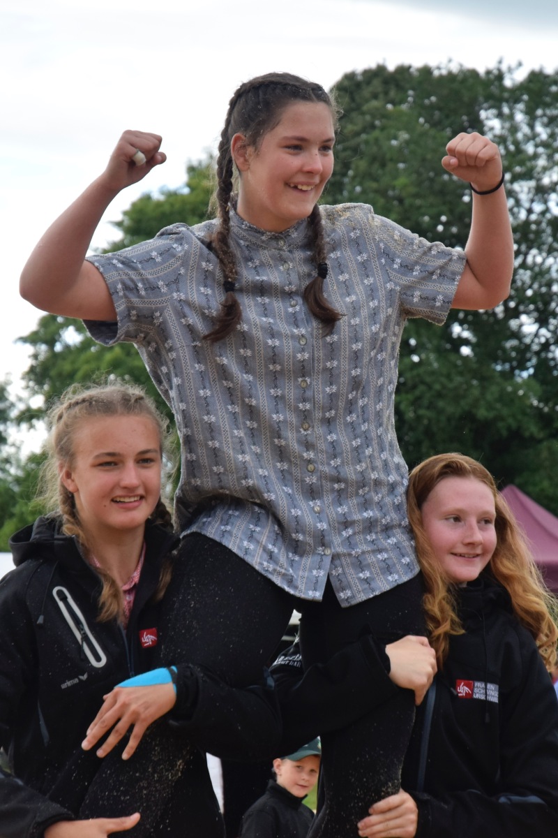 Siegerin-Meitli-2-Iten Siegerin-Meitli-2-Iten